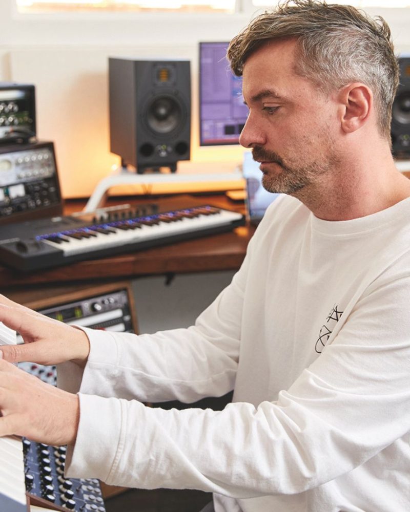 Bonobo Samples Iranian Classical Artist Ramesh on LP ‘Distance in Static’